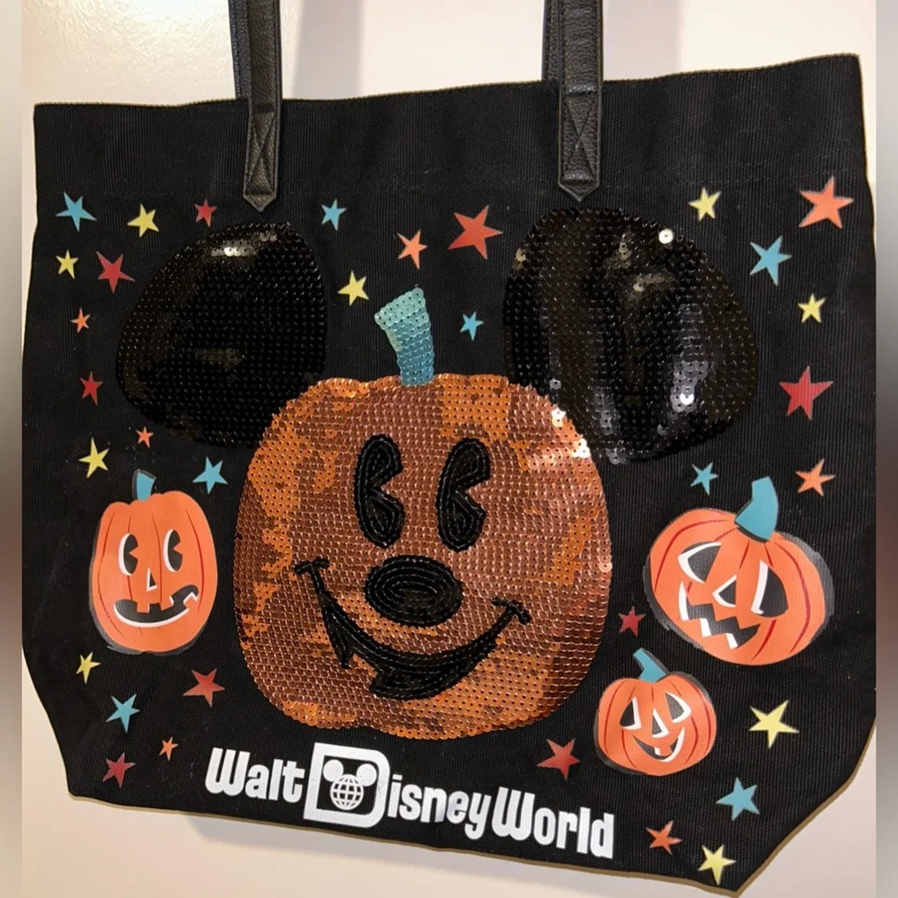 Disney Parks Exclusive Halloween Large Tote. Excellent Used Condition. - Picture 1 of 3